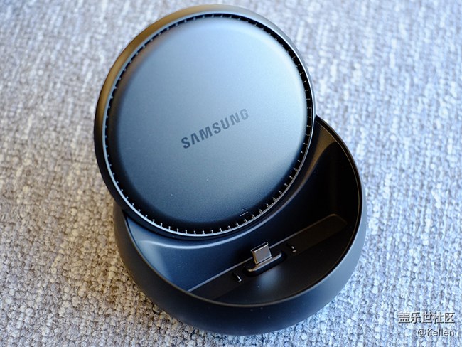 一秒變PC 三星DeX擴(kuò)展塢開(kāi)箱圖賞