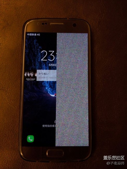 大家?guī)臀铱纯次业钠聊皇浅鍪裁磫栴}了，排線出問題了？