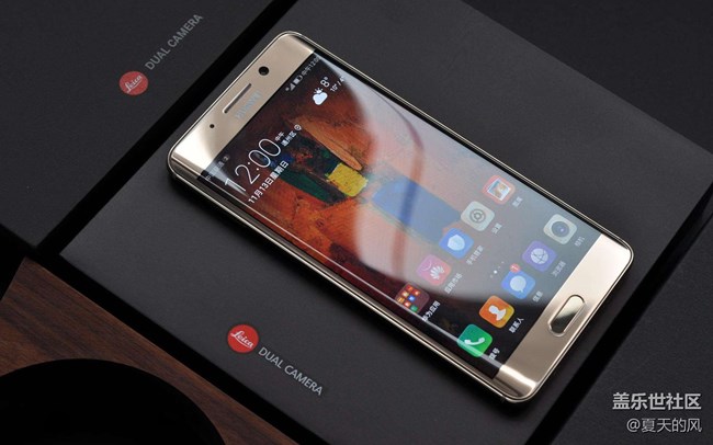 都是曲面屏，顏值差距怎么這么大呢？