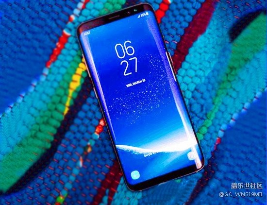 三星S8：被遭甩臉！網(wǎng)友：買了就回家跪搓衣板吧