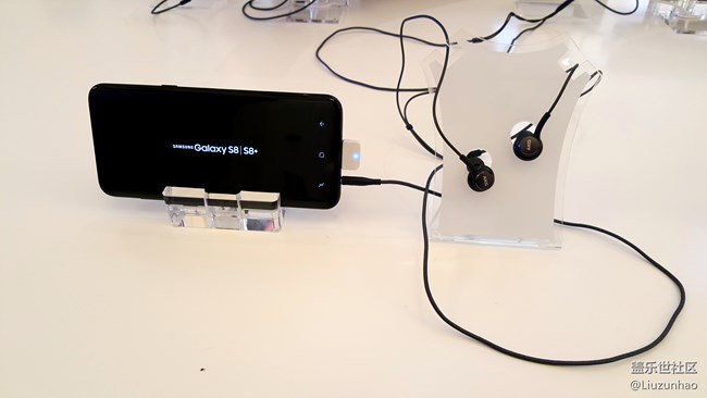 突破所限 大有可能 ——三星蓋樂(lè)世S8|S8+新品發(fā)布會(huì) 突破所限 大有可能 ——三星蓋樂(lè)世S8|S8+新品發(fā)布會(huì)