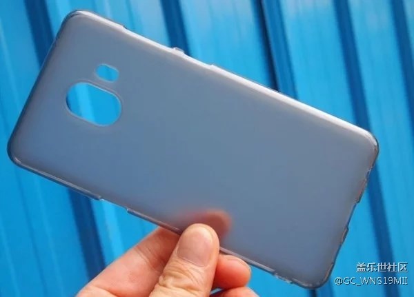 三星C10/C10 Plus保護(hù)殼曝光：采用雙攝