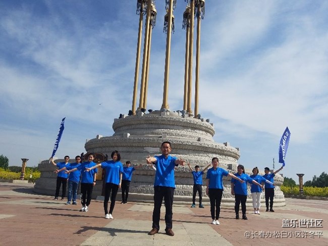 微笑在臉 服務(wù)在心 微笑在臉 服務(wù)在心