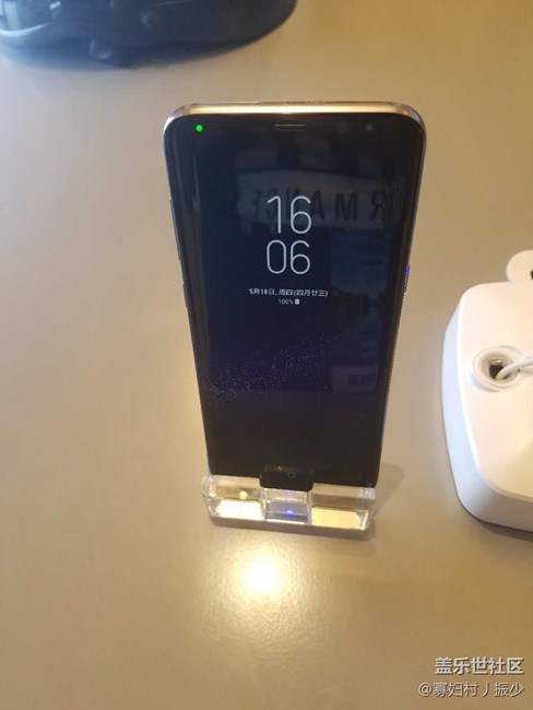 體驗(yàn)不一樣的手機(jī)發(fā)布會(huì)~三星s8（1）