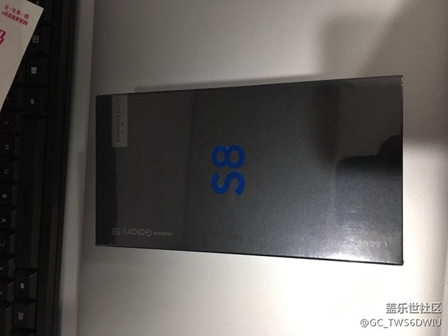 【S8曬單】官網(wǎng)訂購S8煙晶灰標準版到手 【S8曬單】官網(wǎng)訂購S8煙晶灰標準版到手