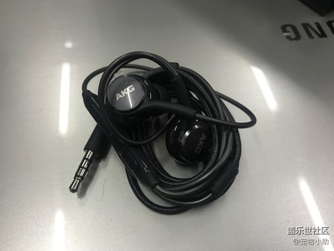 28號(hào)官方商城下的單，今天就到了。