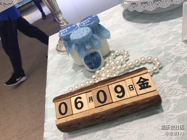 西單大悅城門店第888名購機的用戶 ，三星悄悄準備了驚喜……