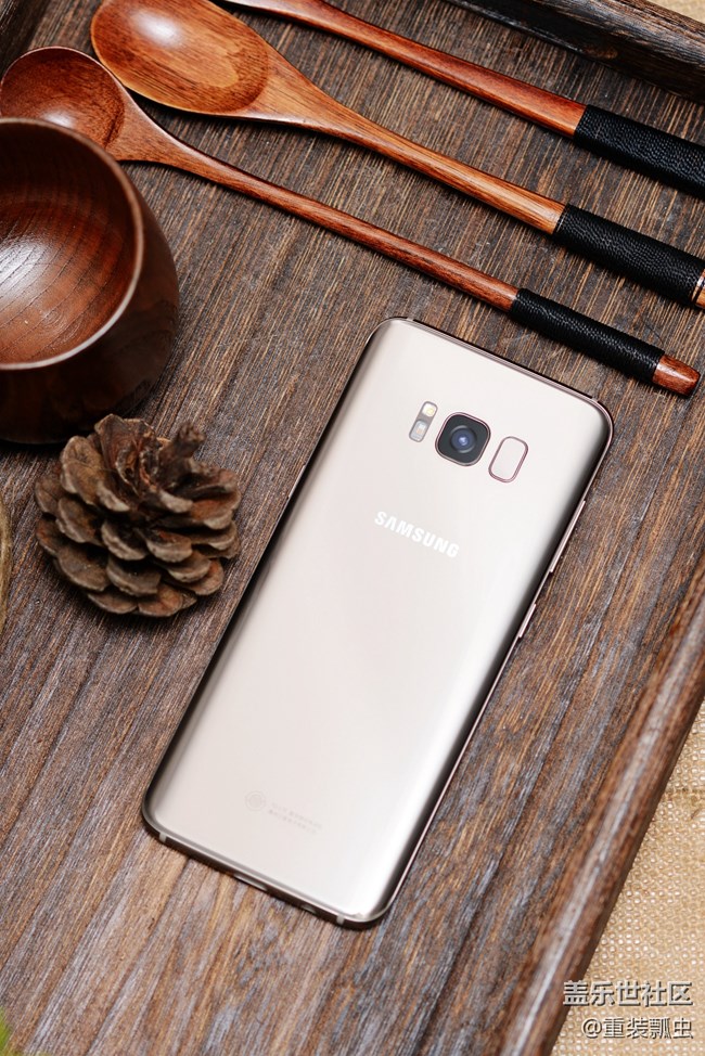 設(shè)計(jì)感爆棚，年度機(jī)皇三星S8體驗(yàn)