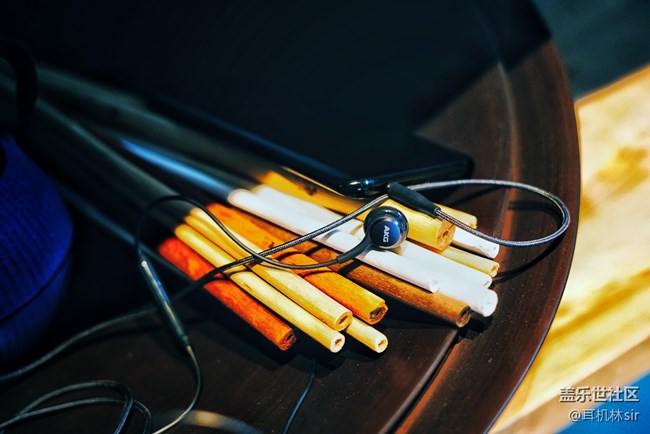 這次，讓我們以訪談的形式聊聊三星S8的音質