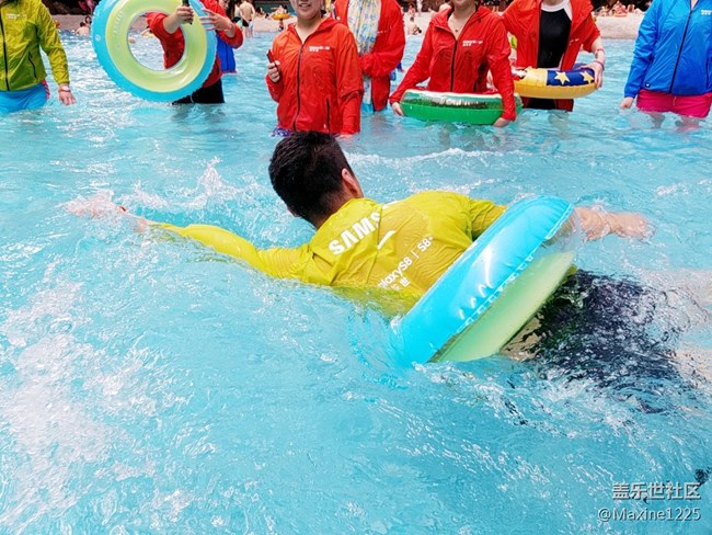 共戲水知夏，同握“8”追夢--哈爾濱夢之隊3主題活動