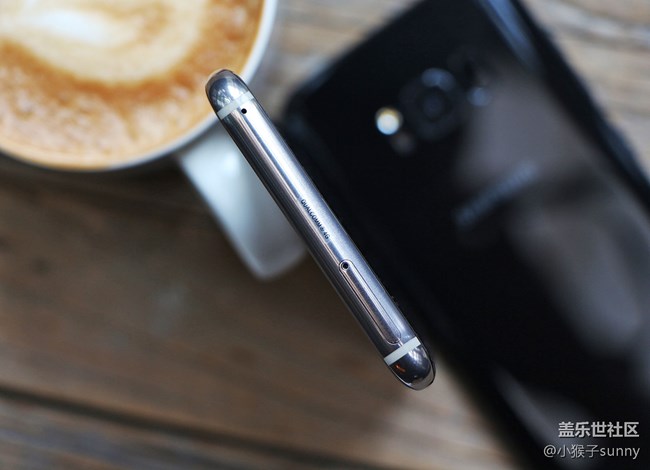 S8/S8+ 評測：或許，這就是「未來手機(jī)」該有的樣子