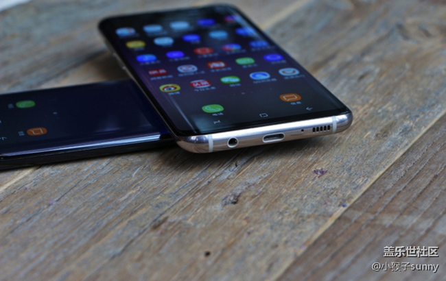 S8/S8+ 圖賞:不只有讓人「中毒」的「全視曲面屏」 S8/S8+ 圖賞:不只有讓人「中毒」的「全視曲面屏」