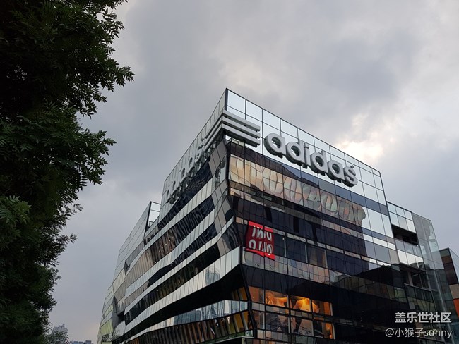 S8/S8+ 評測：或許，這就是「未來手機(jī)」該有的樣子