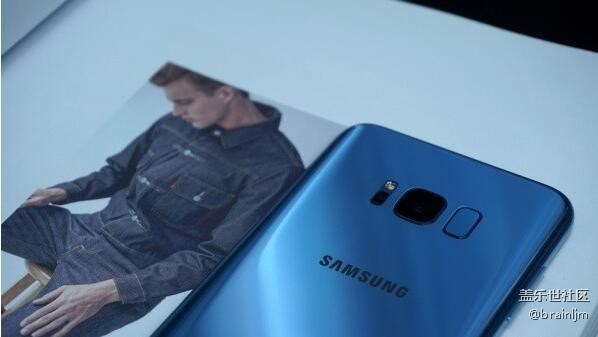 海天相接,水天一線，S8+青島嶗山海邊隨拍，這是霧嶼藍？