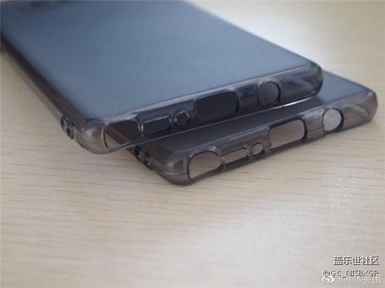 三星Note 8保護(hù)套曝光 這開孔有點(diǎn)多呀！