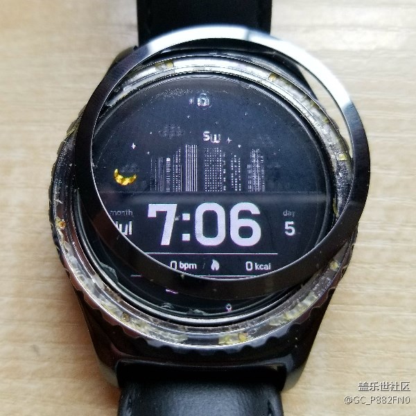 Gear表盤(pán)旋轉(zhuǎn)框覆蓋面脫落