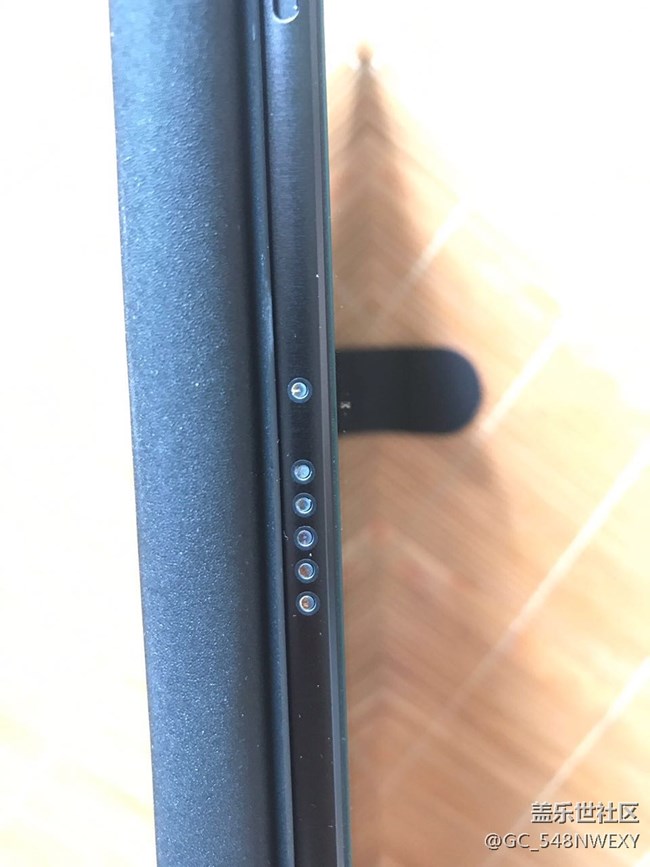 老司機(jī)幫我看看 是全新機(jī)嗎