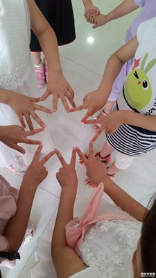 【蓋樂世社區(qū)2周年慶 】+ 韌  +泗水縣+同行三年不舍分離