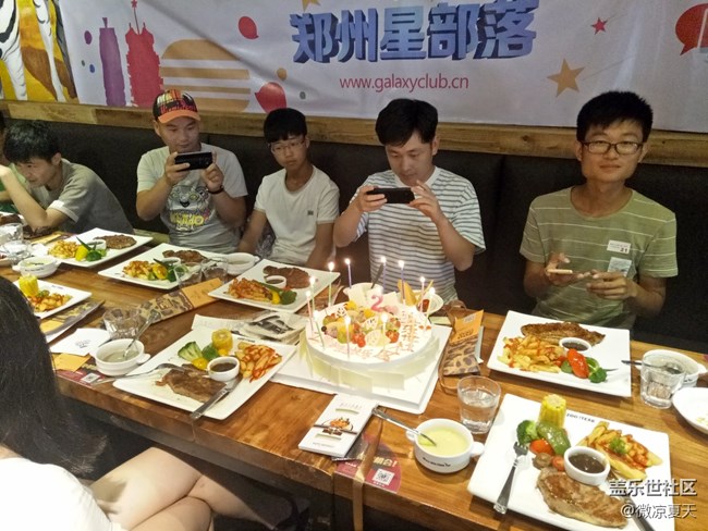 蓋樂世社區(qū)2周年慶——嗨了一個(gè)動(dòng)物園。。。。。餐廳！