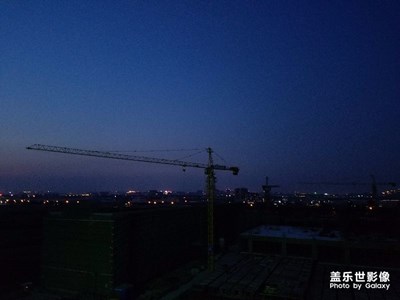還是工地，加班抽空拍攝的夜景