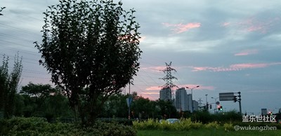 夏日晚霞紅似火