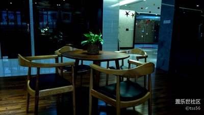 黑色美，呵呵！