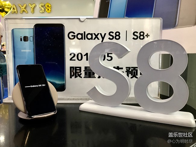 世界上美的事物很多，但我喜歡的只有你一個！