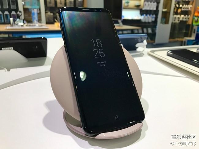 世界上美的事物很多，但我喜歡的只有你一個！