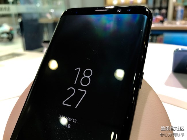 世界上美的事物很多，但我喜歡的只有你一個！