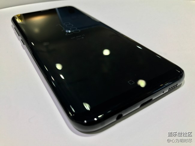 世界上美的事物很多，但我喜歡的只有你一個！