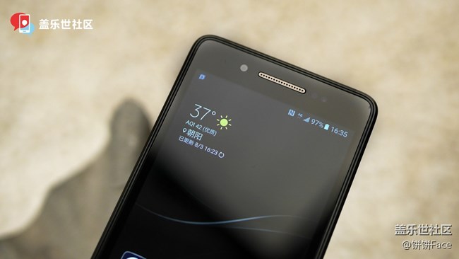 雙屏翻蓋商務(wù)旗艦機(jī)駕到 三星領(lǐng)世旗艦8圖賞 雙屏翻蓋商務(wù)旗艦機(jī)駕到 三星領(lǐng)世旗艦8圖賞