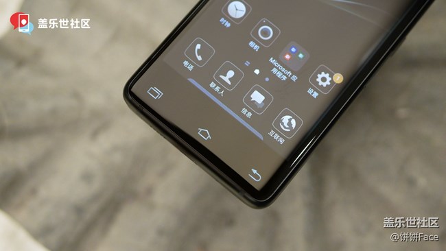 雙屏翻蓋商務(wù)旗艦機(jī)駕到 三星領(lǐng)世旗艦8圖賞 雙屏翻蓋商務(wù)旗艦機(jī)駕到 三星領(lǐng)世旗艦8圖賞