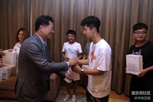 【三星粉絲座談會】權(quán)總裁親臨長沙星粉 活動回顧 【三星粉絲座談會】權(quán)總裁親臨長沙星粉 活動回顧