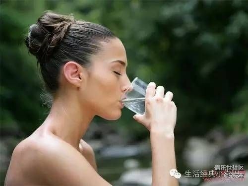 生活小常識(shí)~~喝水看對(duì)時(shí)間 保健效果加倍！