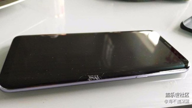 屏碎了。。。。。