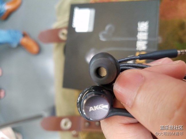 心血來(lái)潮 搞了個(gè)AKG調(diào)音版的耳機(jī) 小開(kāi)箱 心血來(lái)潮 搞了個(gè)AKG調(diào)音版的耳機(jī) 小開(kāi)箱