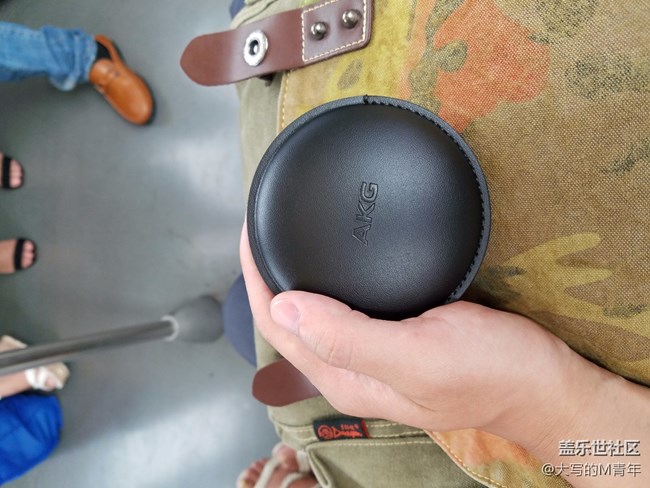 心血來(lái)潮 搞了個(gè)AKG調(diào)音版的耳機(jī) 小開(kāi)箱 心血來(lái)潮 搞了個(gè)AKG調(diào)音版的耳機(jī) 小開(kāi)箱