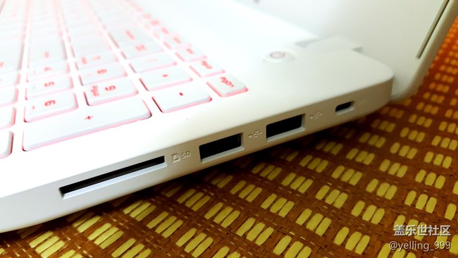 玄龍騎士——游戲本也可以很漂亮！