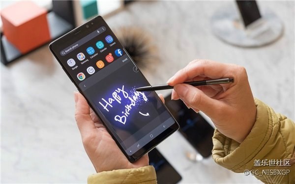 小心！你的三星Note8很容易就會被照片給騙了