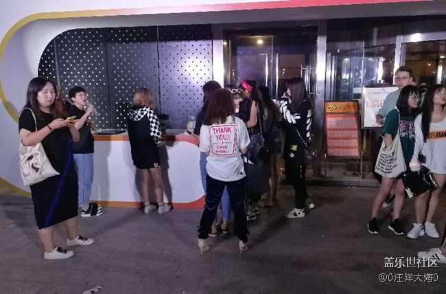 C8手機(jī)發(fā)布，我在現(xiàn)場(chǎng)。