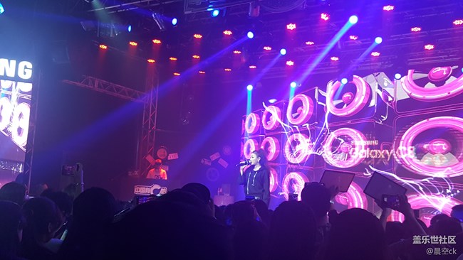 C8的嘻哈盛宴——三星C8發(fā)布會