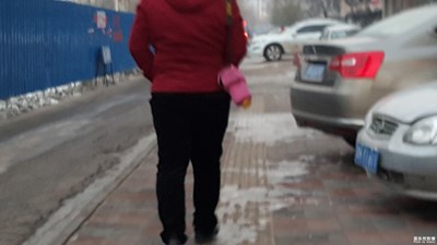 猜猜背的是啥？