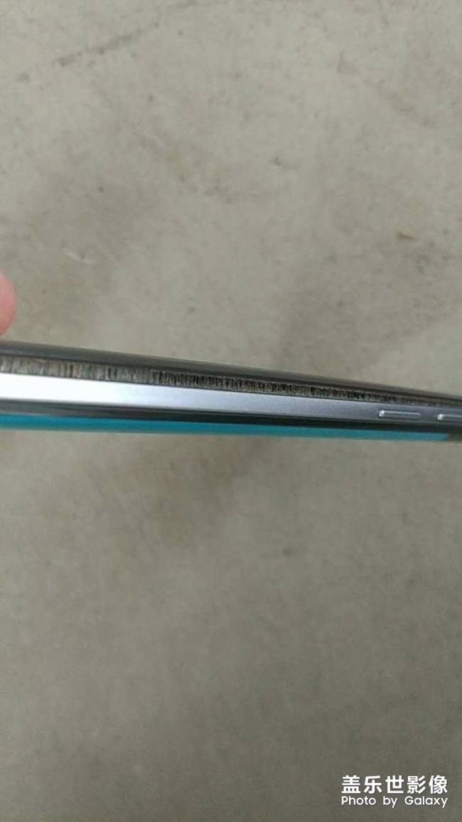 三星s7edge用了一年電池嚴(yán)重膨脹，存在嚴(yán)重安全隱患。