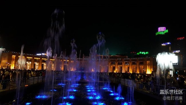 N5的夜拍還是不錯(cuò)的