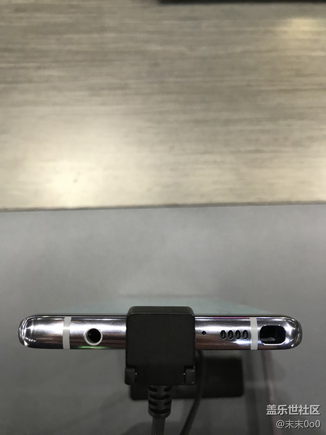 三星蓋樂世Note8銀色（紫色？粉色？）細節(jié)賞析圖