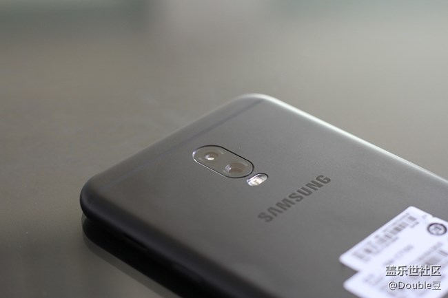 嘻哈新頑主:三星C8外觀賞析 嘻哈新頑主:三星C8外觀賞析