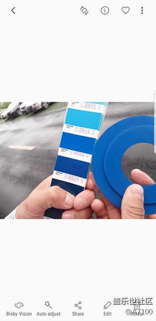 S8看人物照片皮膚泛紅？？？