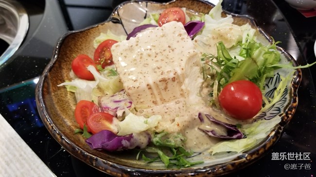 邊吃烤串邊看球