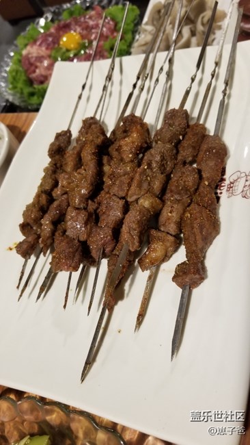 青島美食涮毛肚，烤串