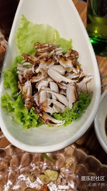 青島美食涮毛肚，烤串